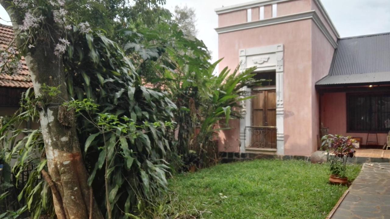 Rincon Escondido B&B Пуэрто-Игуасу Экстерьер фото